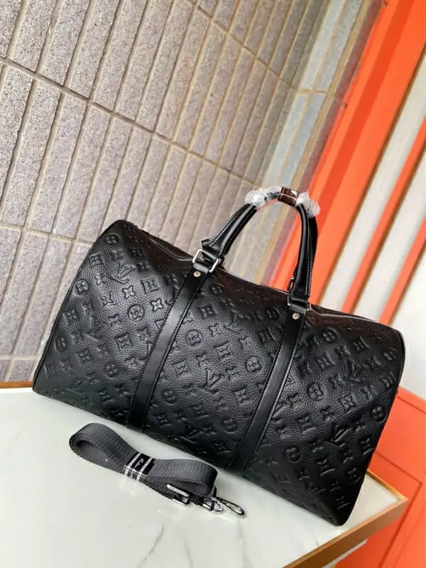 louis vuitton sac de voyage s_124aa451